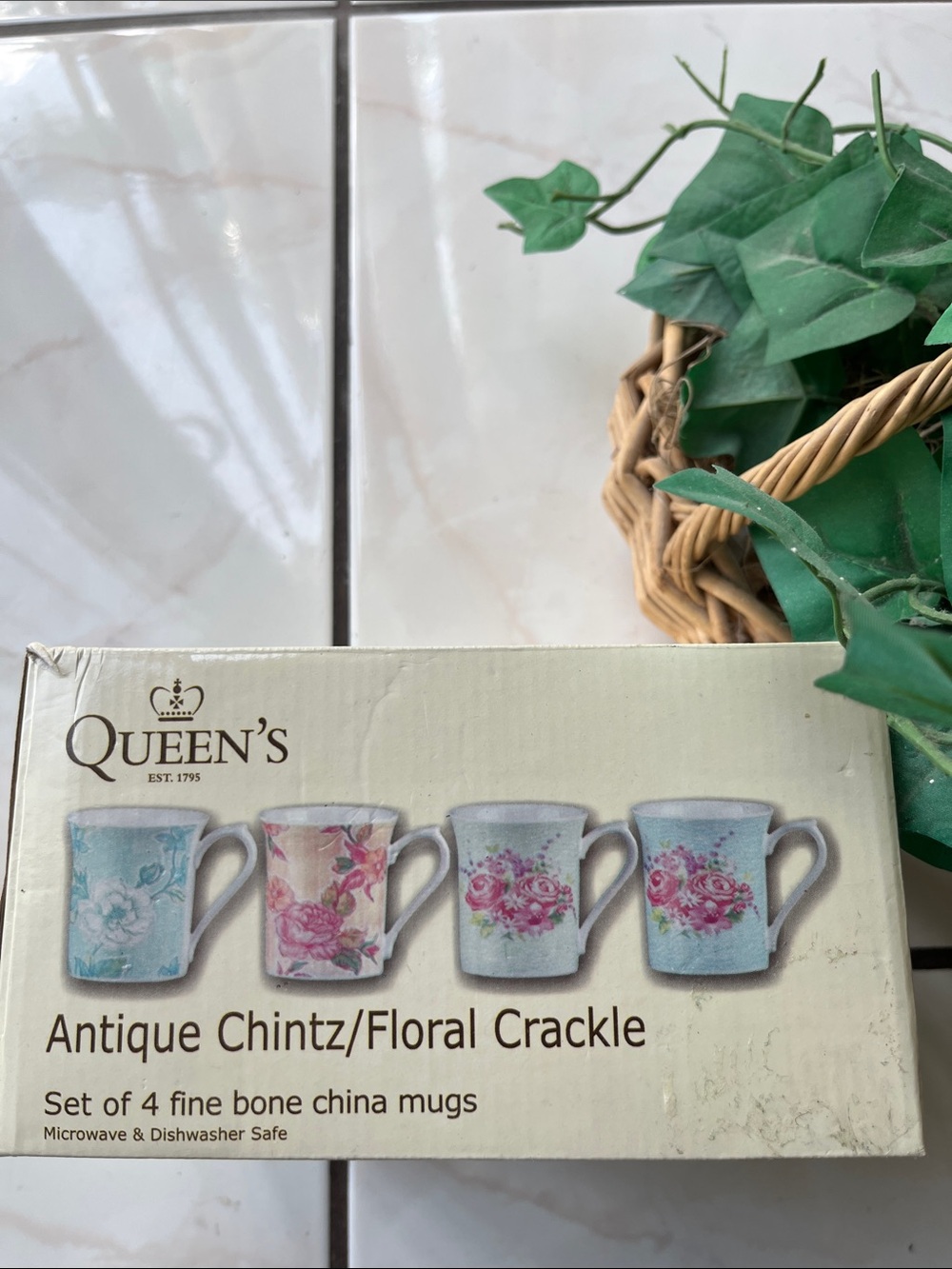 Queen’s Antique